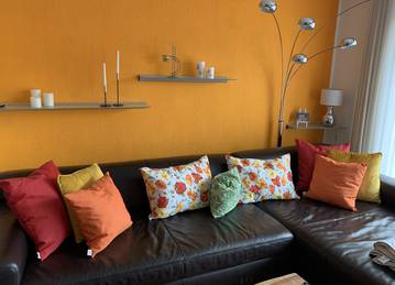 Zierkissen für Couchgarnitur in der Farbe Uni-Living Orange , Red und Mixed Flowers