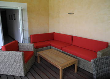 Lounge Sitzkissen und Rücklehne nach Maß für Gartengarnitur in der Farbe Wine