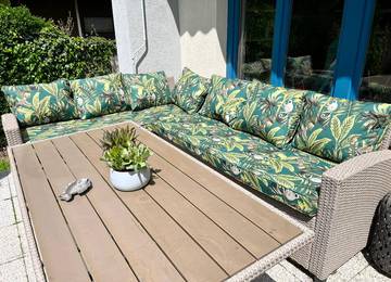 Lounge Sitzkissen nach Maß mit farblich passsenden Zierkissen/Rückenkissen für Lounge-Möbel  in der Farbe Capucin Brun
