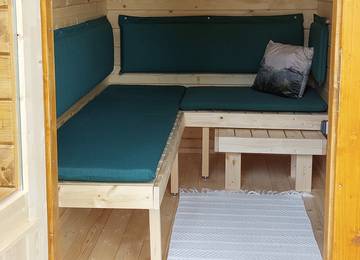 Bankauflage nach Ma 57x190x5cm in der Farbe Uni-Living Dark Green mit passenden Wandkissen 